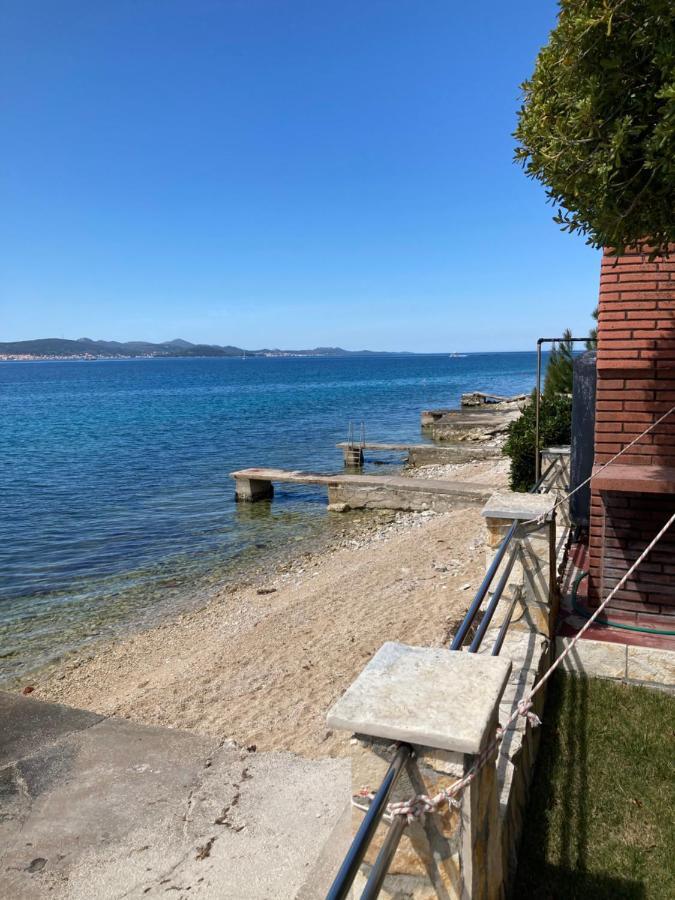 House First Row By The Sea Villa Бибине Екстериор снимка