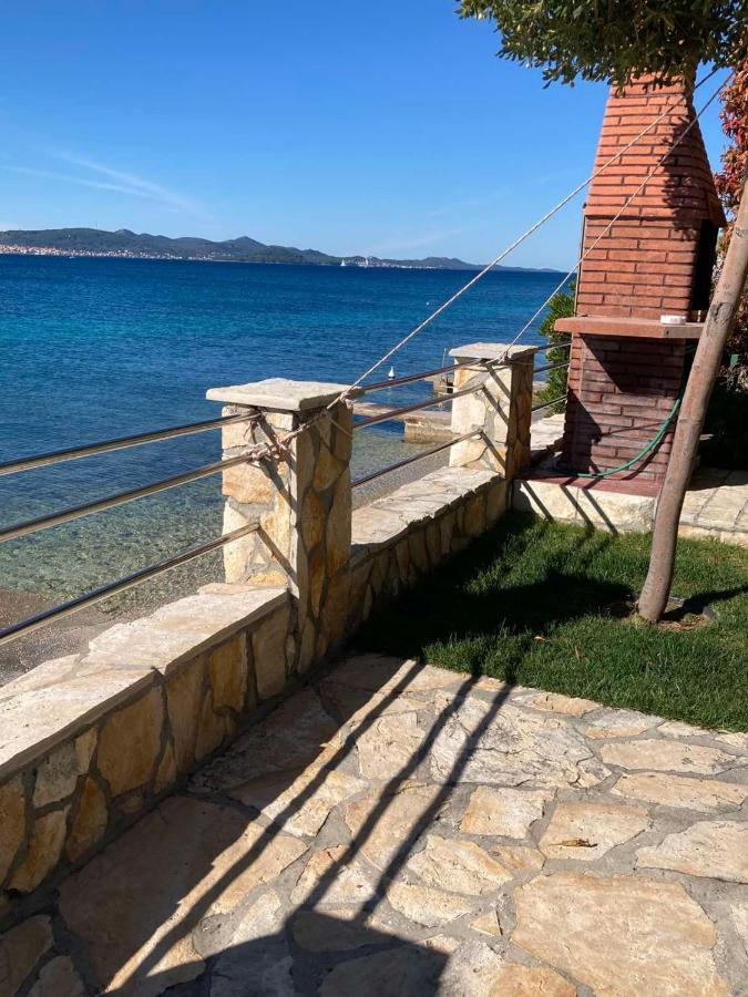House First Row By The Sea Villa Бибине Екстериор снимка