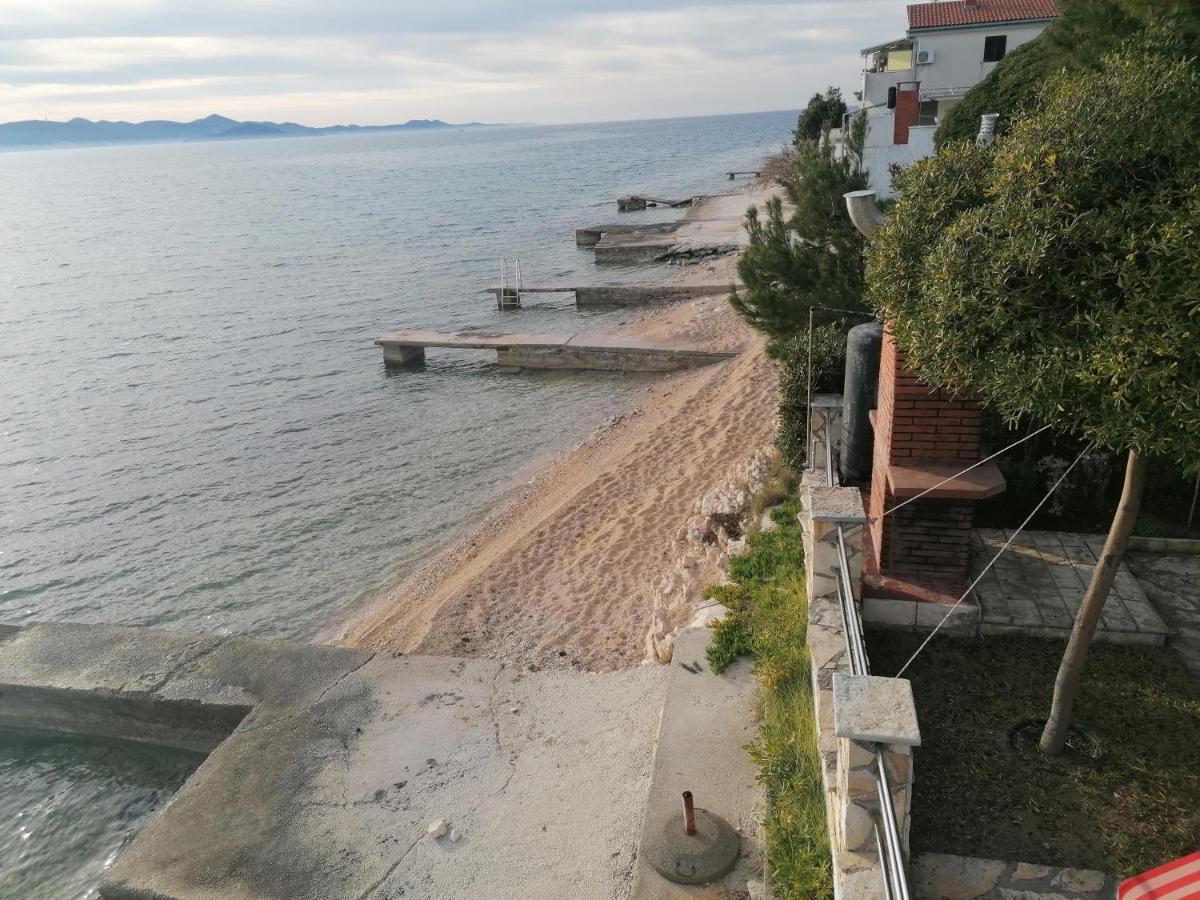 House First Row By The Sea Villa Бибине Екстериор снимка