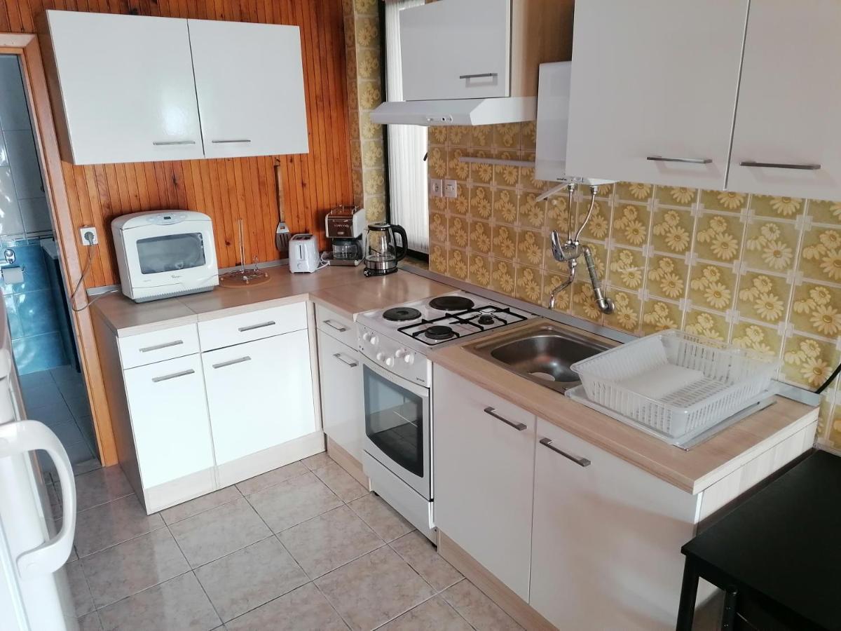 House First Row By The Sea Villa Бибине Екстериор снимка